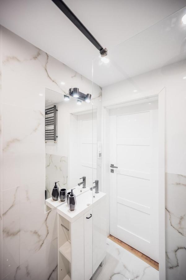Апартаменты Przytulny Apartament 150 Metrow Od Rynku Вроцлав Экстерьер фото